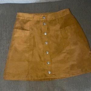 Divide H&M suede skirt sz US4 EUR34 camel color